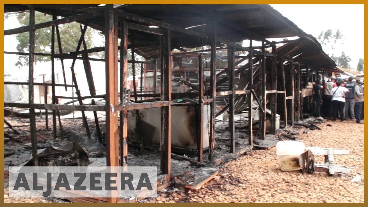 🇨🇩 احتراق عيادتين لعلاج الإيبولا في جمهورية الكونغو الديمقراطية | الجزيرة الإنجليزية