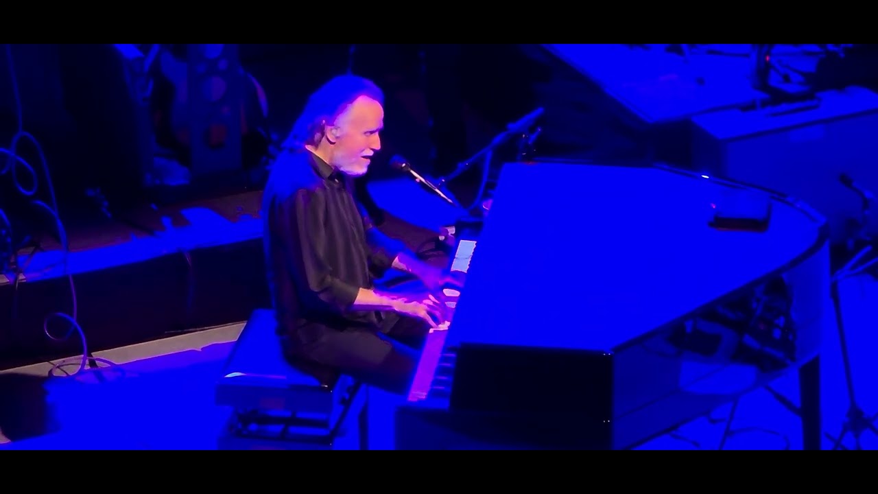 Jackson Browne - Jackson Browne - Late for the Sky - Beacon Theater NYC - 8.12.25