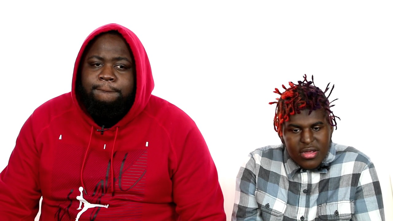 Atown & Snacks: Frauds Don't Want To Get On Instagram Live - YouTube