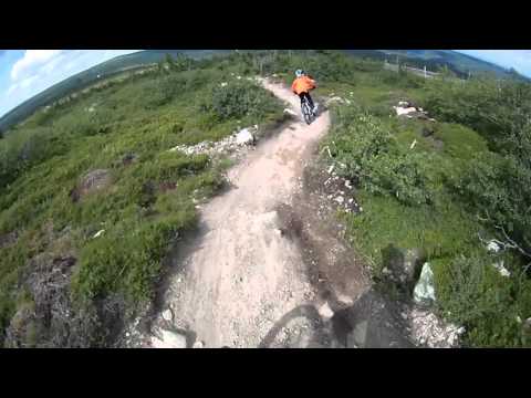 Benjamin åker Downhill i Sälen