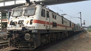 13037 - Kumbh Express with WAP7 HWH 39093🔥 | RailfanYunusNR.