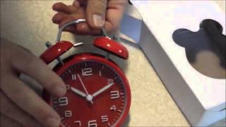 Neon® Creative Twin Bell Quartz Analog Alarm Clock Classic Table Clock screenshot 3