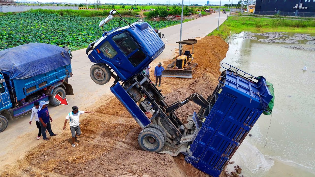 Move Carefully Initial Phase Filling Land! Dump Truck back Uploading Stuck!! With Dozer Pushing Soil