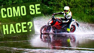 COMO Conducir una MOTO bajo la LLUVIA 4 técnicas que pueden salvarte la VIDA