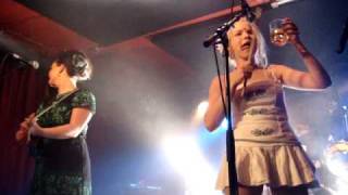 Katzenjammer - Cherry pie - with whiskey drum - Live @ sputnikhalle muenster