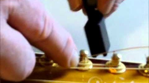 Replacing broken Guitar String Changing Strings on 12 string