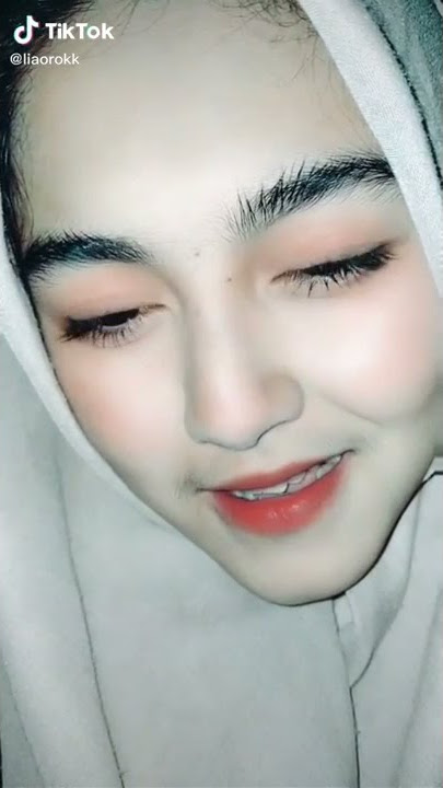 abg berwajah cantik putih mulus