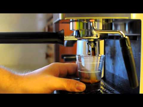 Espresso Shot with Gaggia Classic (HD)