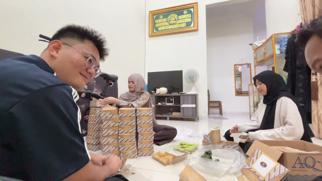 NILAI-NILAI KESOLEHAN SOSIAL DALAM MASYARAKAT (KELOMPOK I)