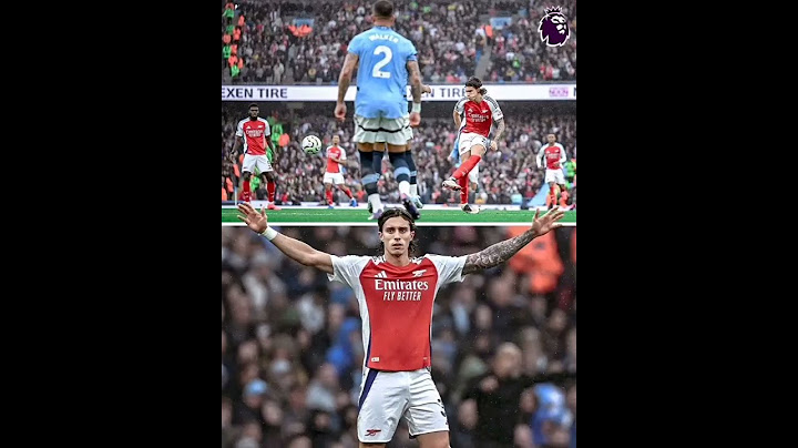 🔴⚪️ Riccardo Calafiori goes 𝐜𝐫𝐚𝐳𝐲 with Arteta after first super goal ever as Arsenal player