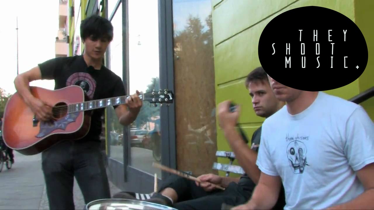 The Dodos - Acorn Factory / THEY SHOOT MUSIC - YouTube