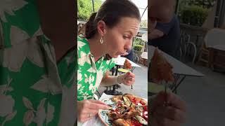 Is this the best way to eat pizza in Italy? 🇮🇹 #travel #italy #pizza #foodheaven