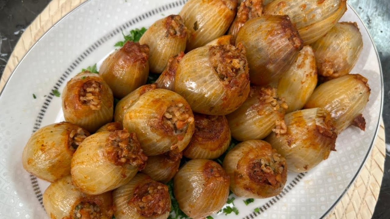 طريقة عمل محشي البصل | المطعم مع الشيف محمد حامد