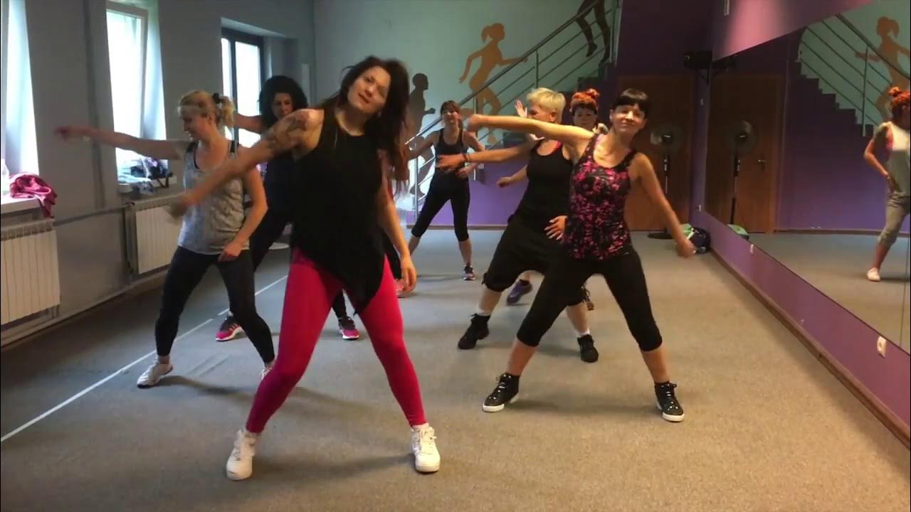 Shakira - Me Enamore / Zumba Fitness Choreography Shakira - Me Enamore / Zumba Fitness Choreography