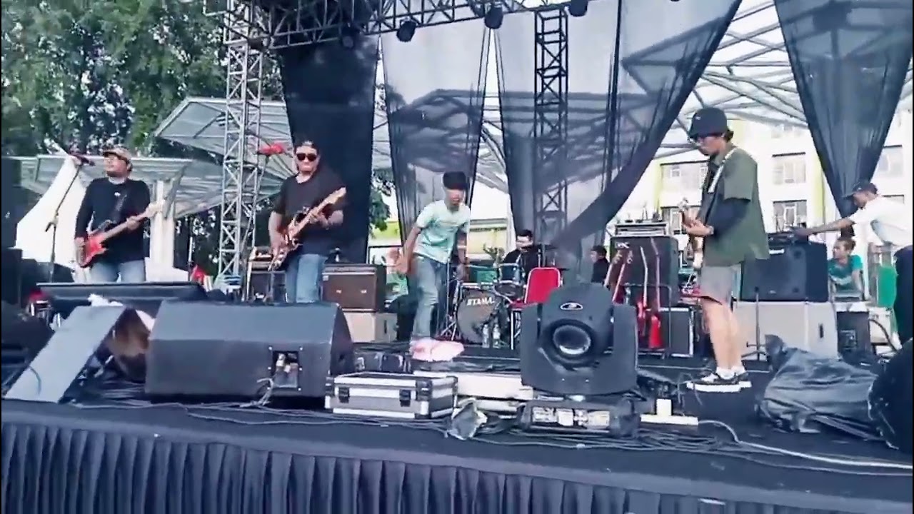 Hari Ini Live Performance 