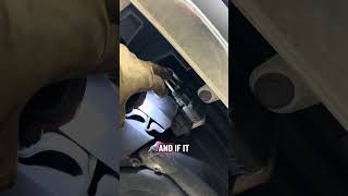 How I Diagnose Leaking Air Suspension #mercedes #automotive #autorepair #shorts How I Diagnose Leaking Air Suspension #mercedes #automotive #autorepair #shorts