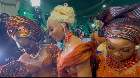 🛑 SEE WHAT KIEKIE AND NANCY ISIMHE DID TO SEGUN JOHNSON ON STAGE - A MUST WATCH