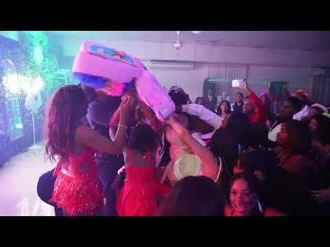 TROMPO LOCO narra los XV de Brendaly y Brandely