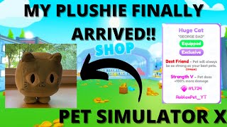 MY HUGE CAT PLUSHIE FINALLY ARRIVED!! SUPER SOFT!! | Pet Simulator X | Roblox screenshot 4