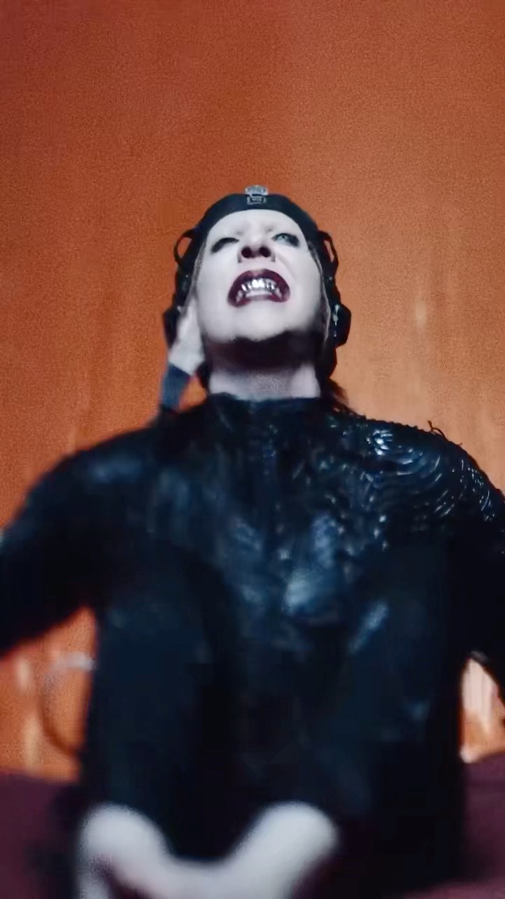 Marilyn Manson - YouTube