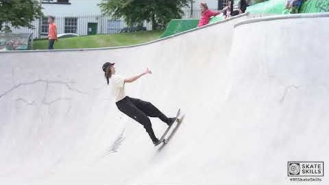 Lesson 2: Frontside Kick Turn with Helena Long