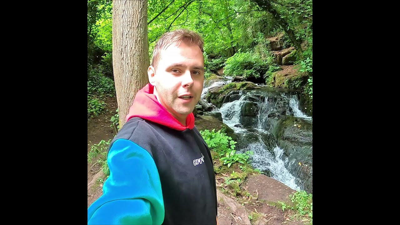 Exploring The British Countryside | Badger Dingle 