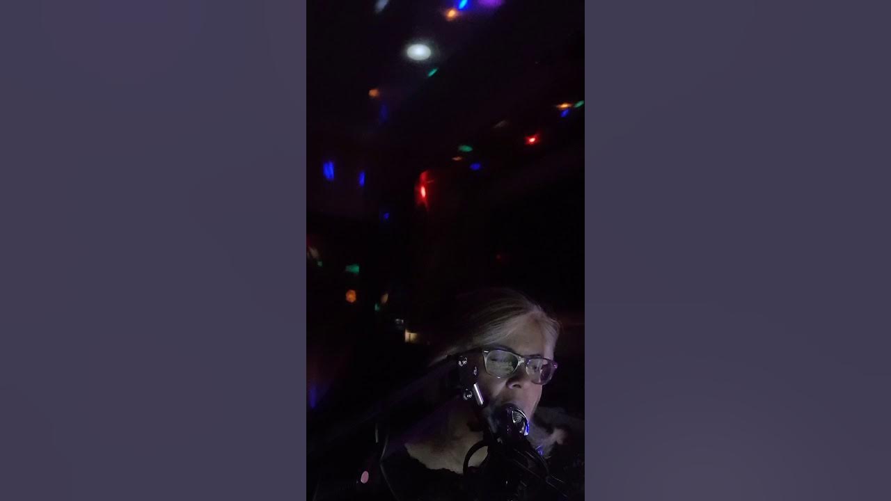 E adesso spogliati... YouTube