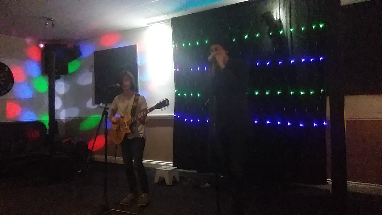 Russell Starmore and Si Genaro making stuff up - Central Bar, New Milton September 2017