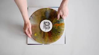 Lightning Bolt - Oblivion Hunter - Rainbow Splatter Vinyl
Unboxing video for Lightning Bolts Oblivion Hunter on rainbow splatter LP. Reissue available August 19th, 2022 via Thrill Jockey Records. Lightning Bolt - Oblivion Hunter - Rainbow Splatter Vinyl