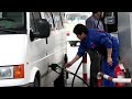 Цены на нефть: в Китае водители спешат заправиться до подорожания топлива
