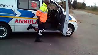 Paramedic igidela Amavukane by Qhoshangokwenzakwakhe