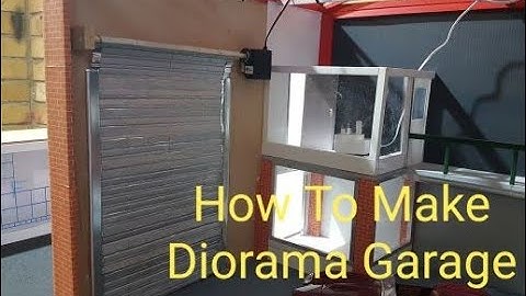 1/18 Scale Battery Operated Diorama Garage Door