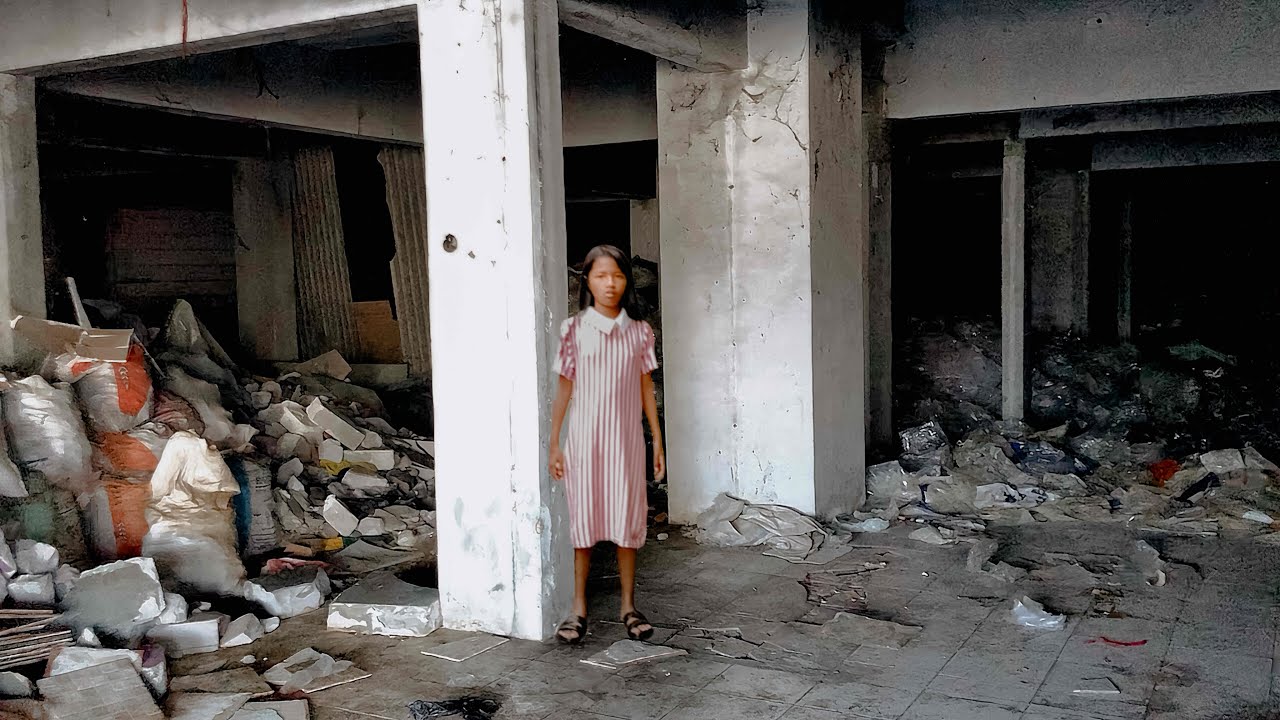 “Miris! Gedung Pasar Kosambi yang megah, kini terbengkalai, kumuh dan terlantar.