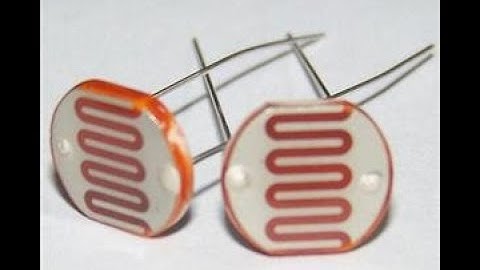 Photoresistor Controlled Servo