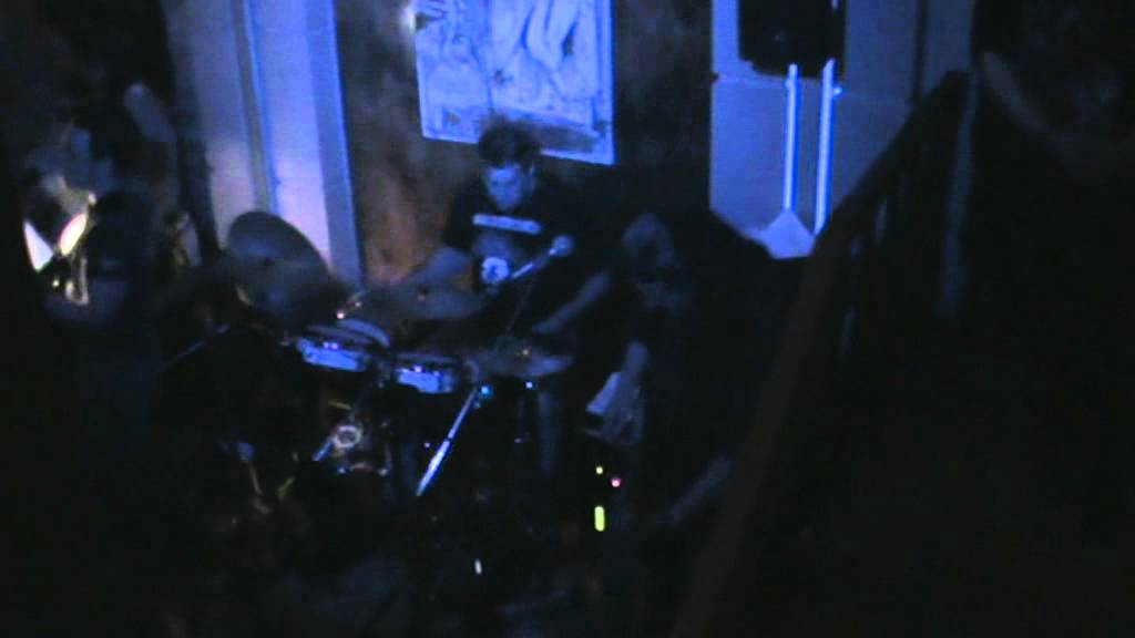 TMT Rock Live at Momos - Προσκυνητής