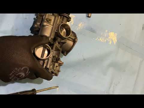 Honda vt750 1985 CARBURETTOR REPAIR(Part 1)