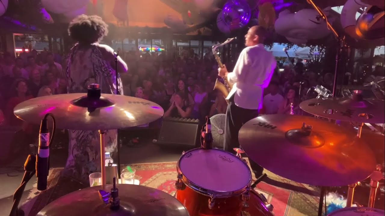 Don't Leave Me This Way - Lisa Hunt Forever Soul