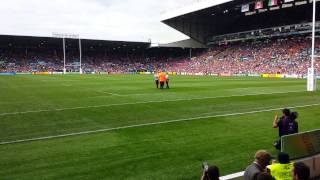 Canada v Italy RWC 2015 pitch invader