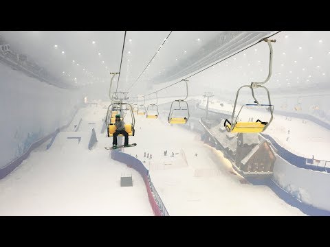 दुनिया में सबसे बड़े इंडोर स्की रिज़ॉर्ट के अंदर - हार्बिन, चीन में केला ओपन