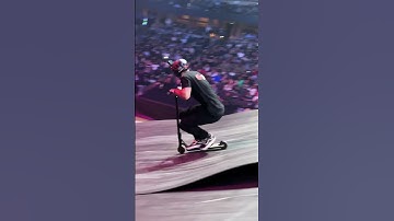 Signature Scooter flip ✨