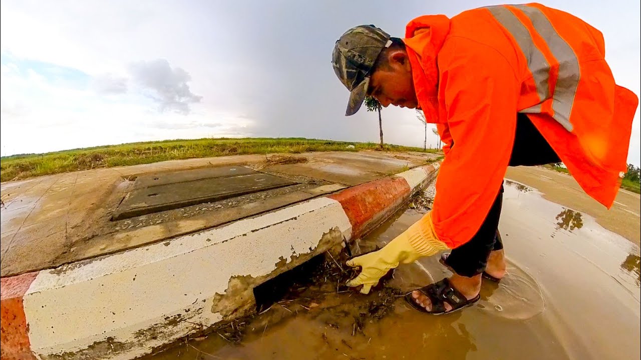 After Rain Unclogging Culvert Completely Blocked With Debris Stuck ...