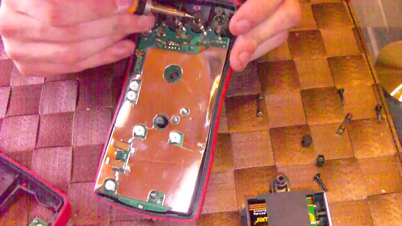 BitBastelei #41 Uni-T UT60E Sicherungstausch - YouTube