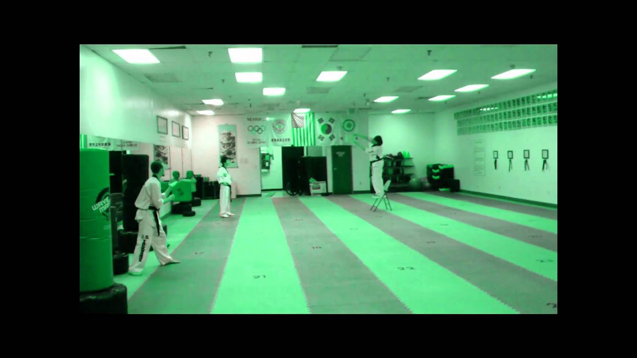 Niko Martinez Volley Kick board break