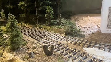 O/On30 - Ground Cover Starting for the Seam - Model Railroad Adventures with Bill EP221