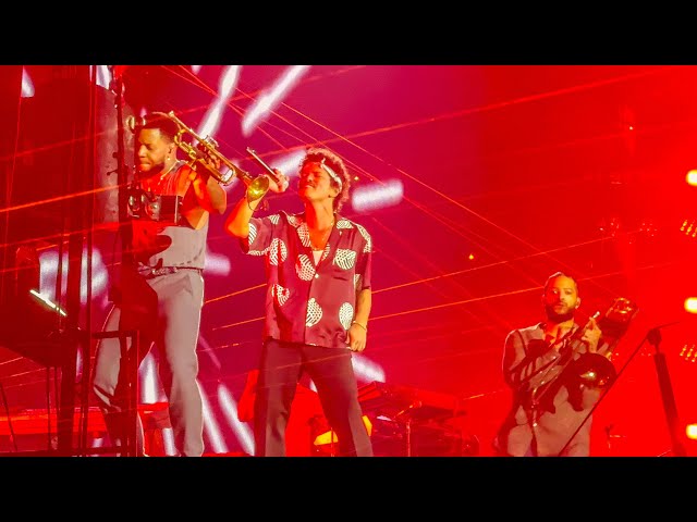 Bruno Mars - Live in Tokyo 2024 Night 1 - Tokyo Dome, 2024-01-11 