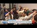 Profesora jubilada en fila: "quiero agradecerle a Bad Bunny lo que hace por Puerto Rico"