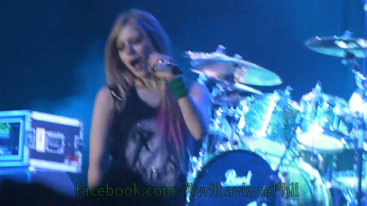 OPENING Black Star & What The Hell [HD]  - Avril Lavigne Live In Manila 2012 The Black Star Tour