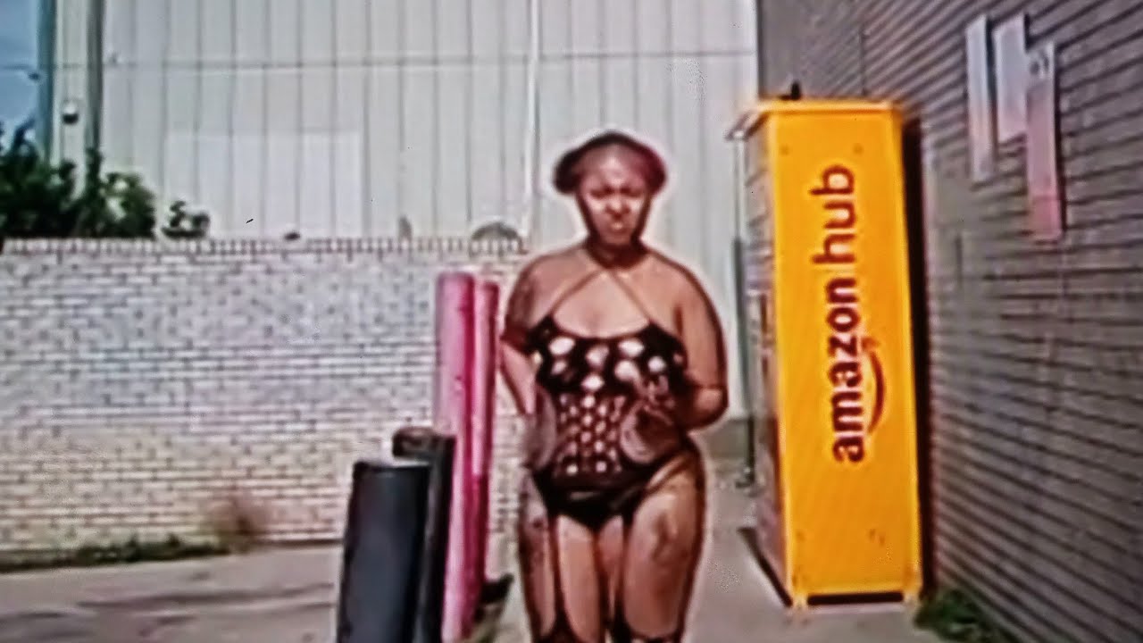 Harry Hines Blvd/ HOOKERS Stopping Traffic!! - YouTube