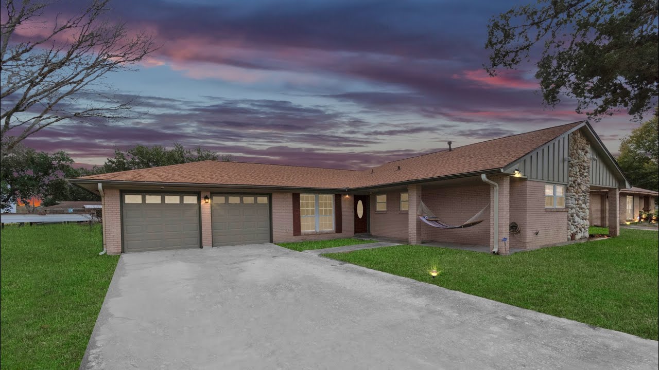 Home tour | Move Ready + Strong Schools: Why Baytown Is Exploding