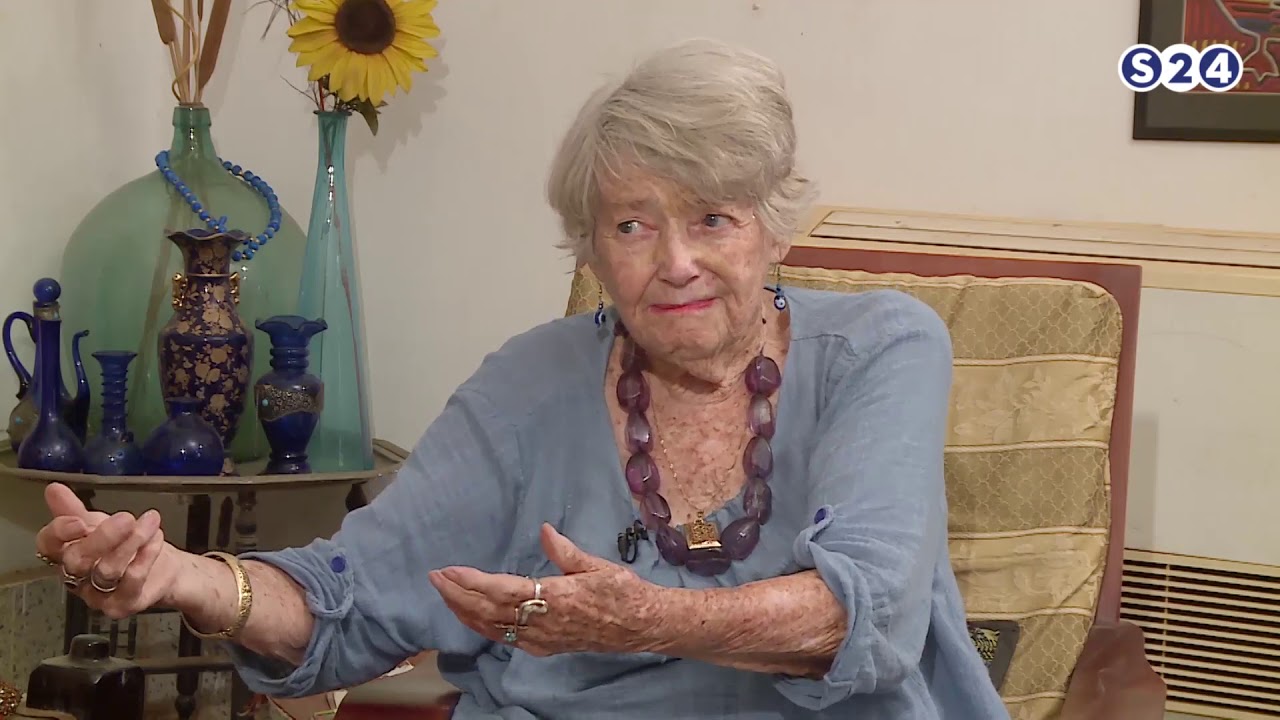 زيارة إلي منزل الدكتور عبد الله الطيب مع حرمة جريزلدا الطيب - زيارة إلي